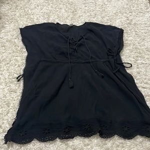 Black tunic top